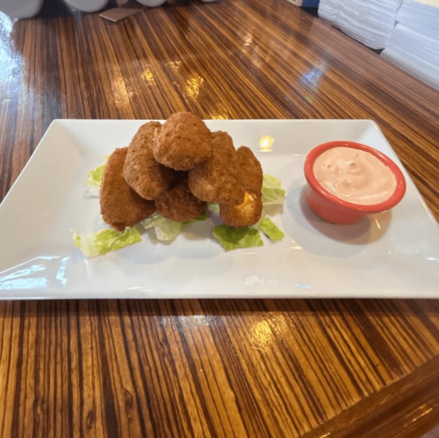 Jalapeño Poppers with Parsley Aioli.